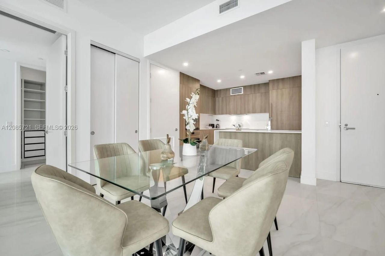 17550 Collins Ave, Unit 1003, Sunny Isles Beach, FL 33160 Photo