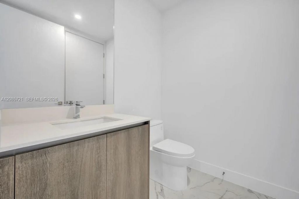 17550 Collins Ave, Unit 1003, Sunny Isles Beach, FL 33160 Photo