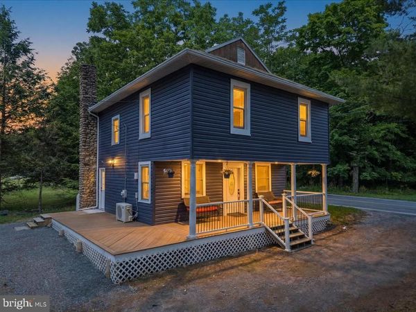 5898 ROUTE 191 , CRESCO, PA 18326