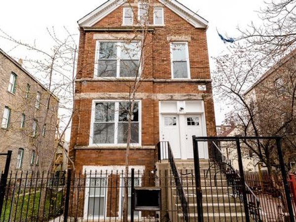 2246 S Whipple Street , Unit 3R, Chicago, IL 60623