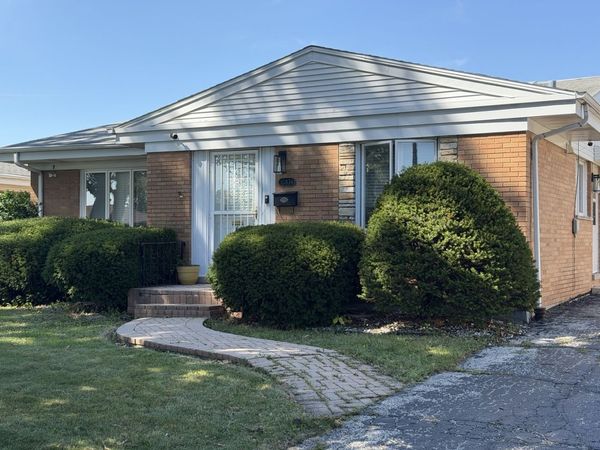 10834 Hastings Street , Westchester, IL 60154
