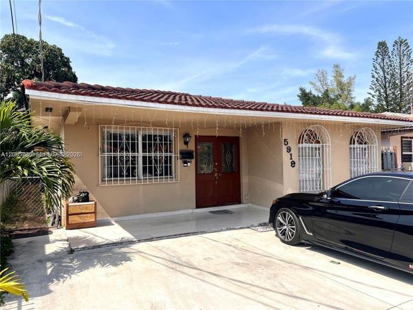 5919 SW 4th St , Miami, FL 33144