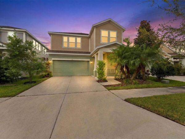 6136 VOYAGERS PLACE , APOLLO BEACH, FL 33572
