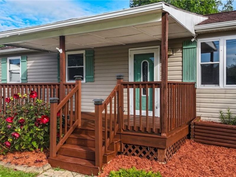 20 Suzanne Street, Little Hocking, OH 45742 Photo 3