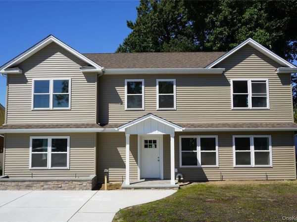 164 Elmwood Street , Valley Stream, NY 11581