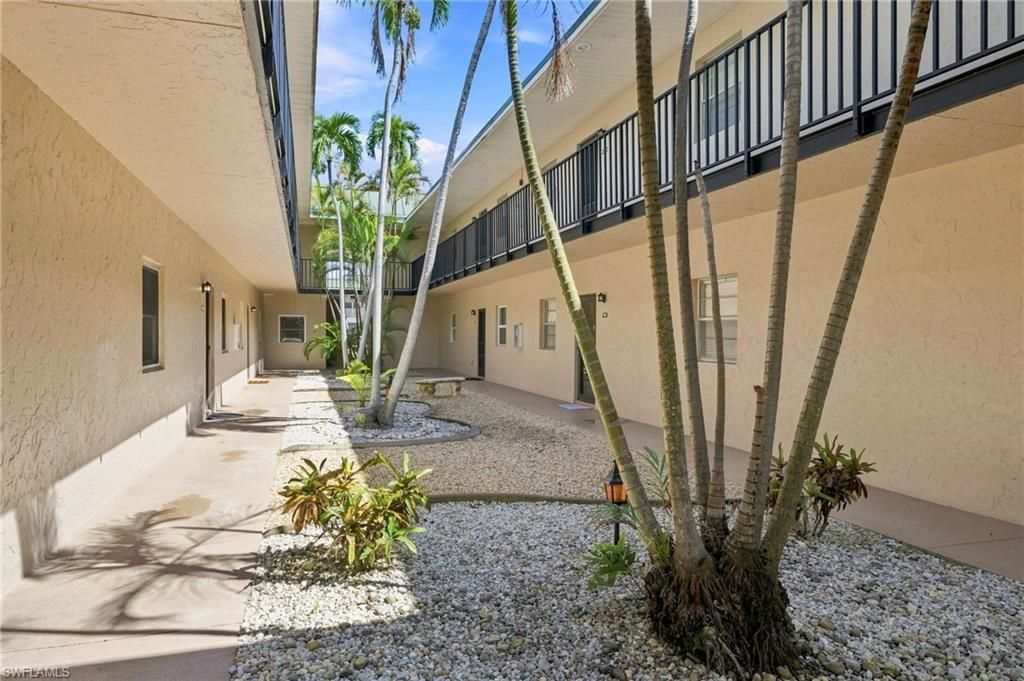 3905 Del Prado Blvd S, Unit 204, Cape Coral, FL 33904 Photo