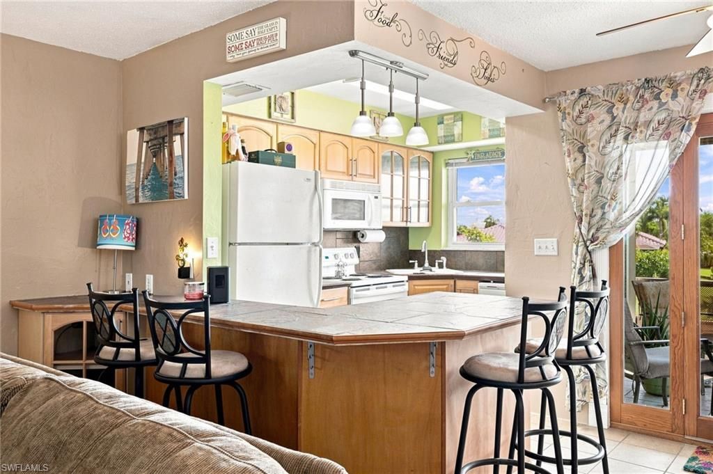 3905 Del Prado Blvd S, Unit 204, Cape Coral, FL 33904 Photo