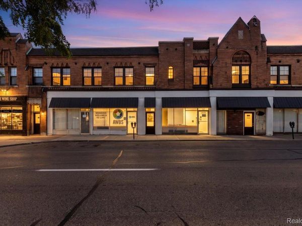 15210 E Jefferson Avenue , Unit 202, Grosse Pointe Park, Mi 48230