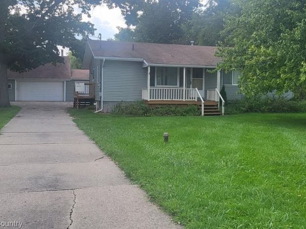 1875 Lakena Street , Hartland Township, Mi 48353