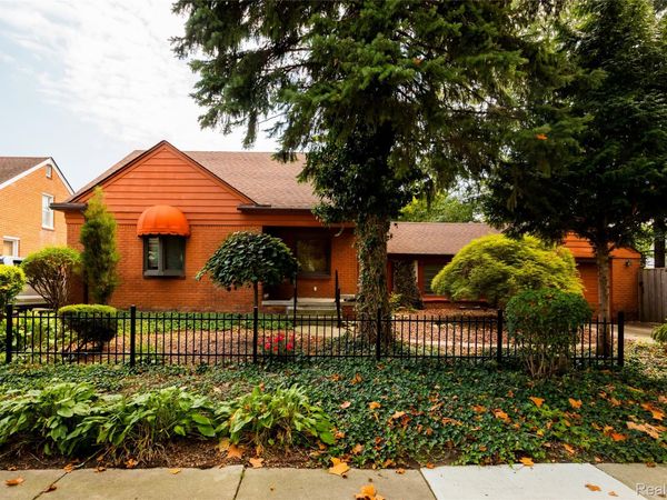 1629 21st Street , Wyandotte, Mi 48192