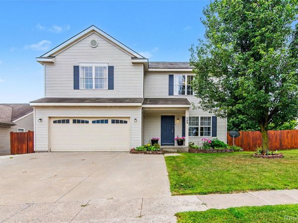 486 Sweet Briar Ridge , Linden, Mi 48451