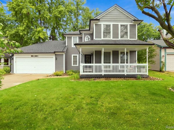 933 Abingdon Street N, Oxford Village, Mi 48371