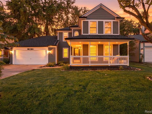 933 Abingdon Street N, Oxford Village, Mi 48371