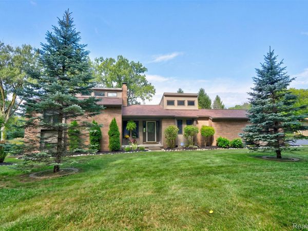 2363 N Linden Road, Flint Township, Mi 48504