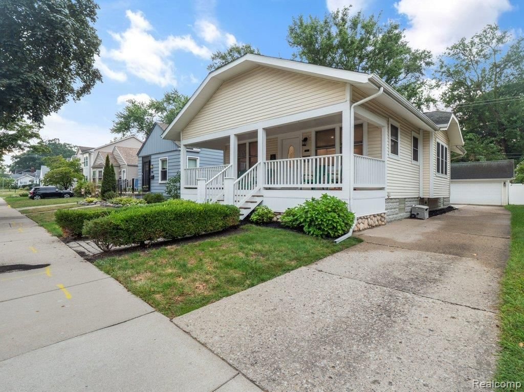 332 E Maplehurst Street, Ferndale, Mi 48220 Main Photo