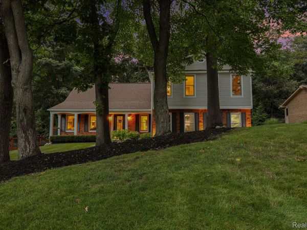 8265 Deerwood Road, Independence Township, Mi 48348