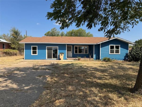 649 Cherry Street , Baird, TX 79504