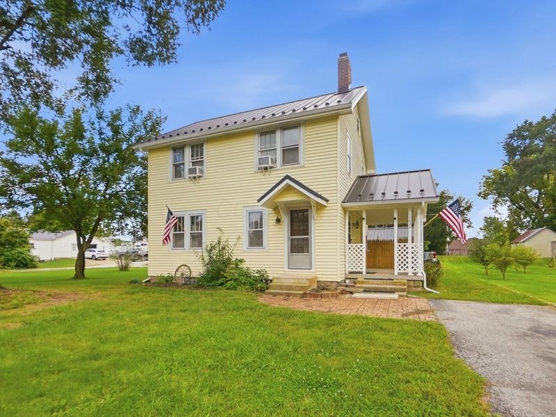 1024 Springlawn Avenue, Harrisburg, OH 43126 Photo 3