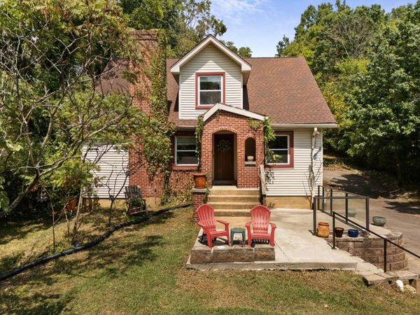 910 Due West Ave N, Madison, TN 37115