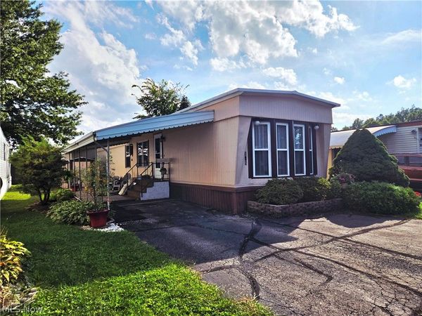 105 Virginia Avenue , Elyria, OH 44035