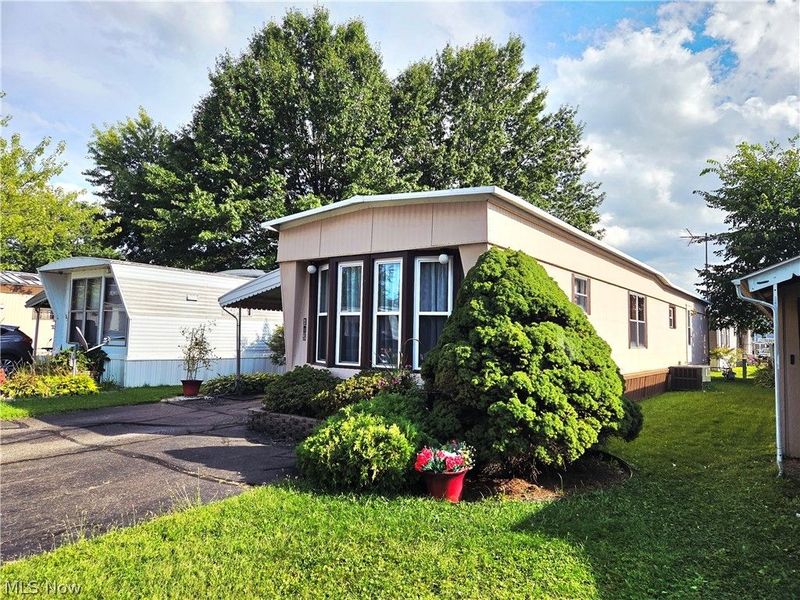 105 Virginia Avenue, Elyria, OH 44035 Photo 3