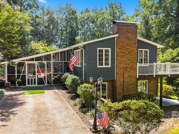 37 HOME PLACE Lane, Hickory, NC 28601
