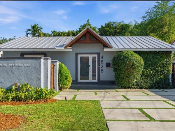 4628 SW 10th St , Unit 4628, Miami, FL 33134