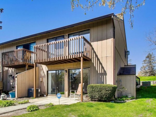 22 Jamaica Colony , Unit 1, Fox Lake, IL 60020