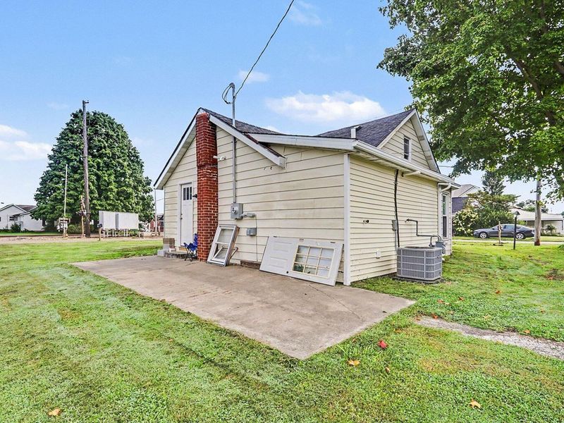 57 W 1st Street W, Frazeysburg, OH 43822 Photo 23