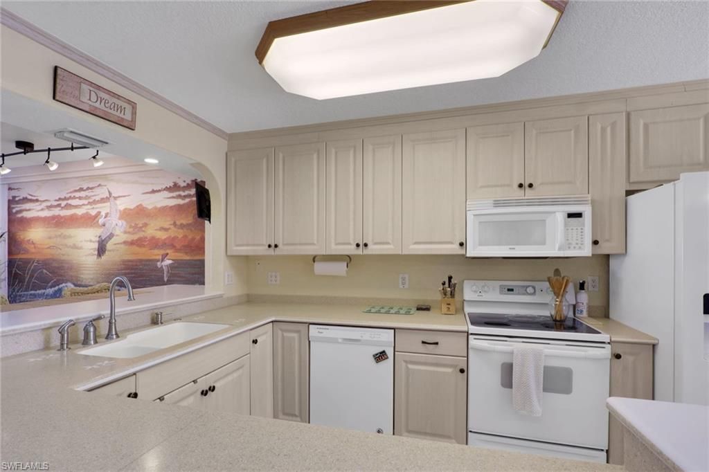 4206 SE 20th Pl, Unit 102, Cape Coral, FL 33904 Photo