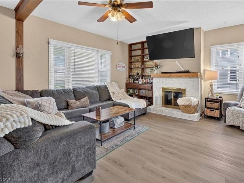 2227 E 30th Street, Lorain, OH 44055 Photo 8