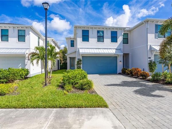 13013 Pembroke DR, NAPLES, FL 34105