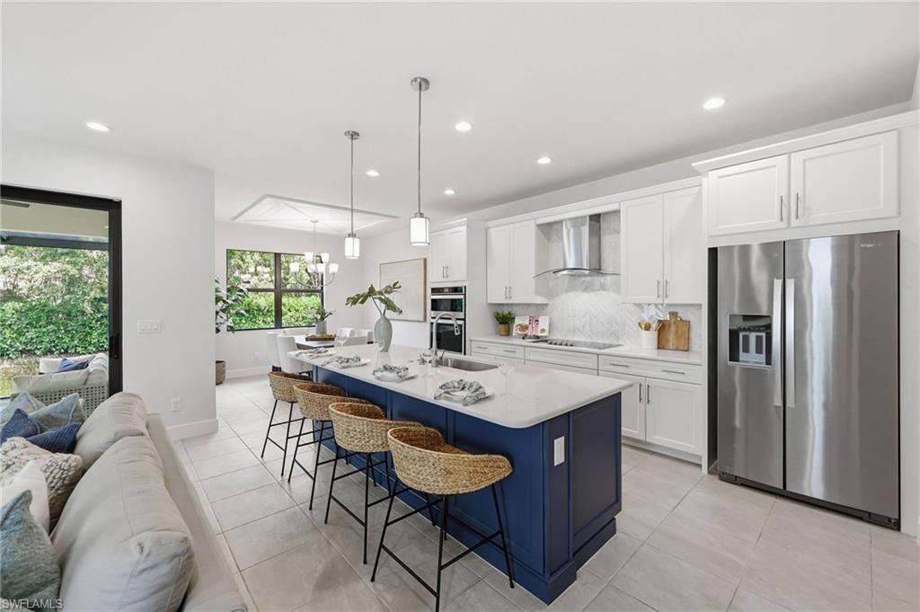 13013 Pembroke Dr, Naples, FL 34105 Photo