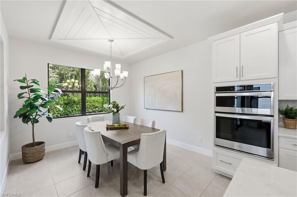 13013 Pembroke Dr, Naples, FL 34105 Photo