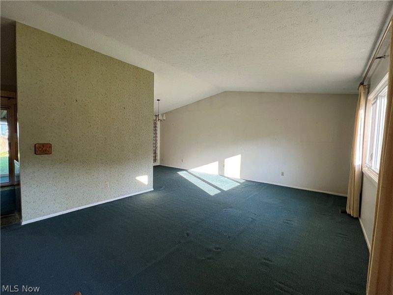 5611 Marine Parkway, Mentor on the Lake, OH 44060 Photo 4