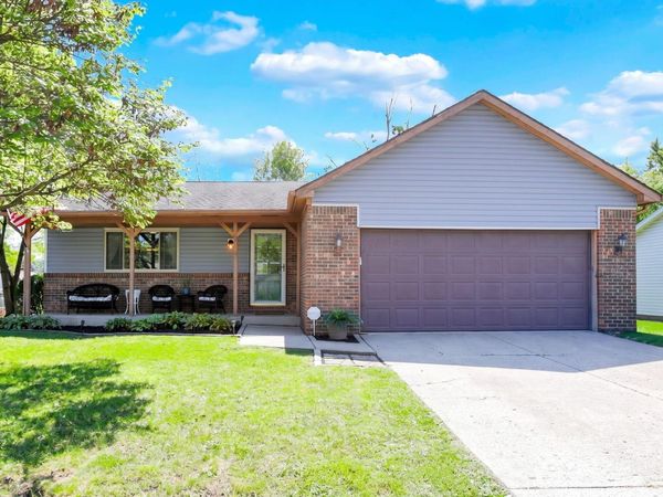 6427 Firethorn Avenue, Reynoldsburg, OH 43068