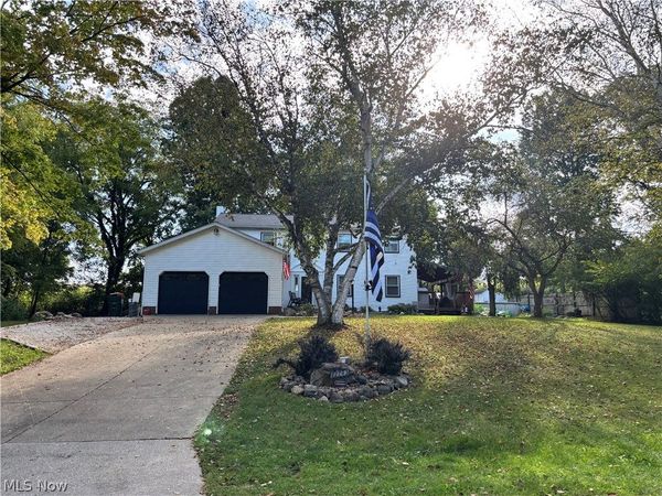 12793 Mark Path , Doylestown, OH 44230