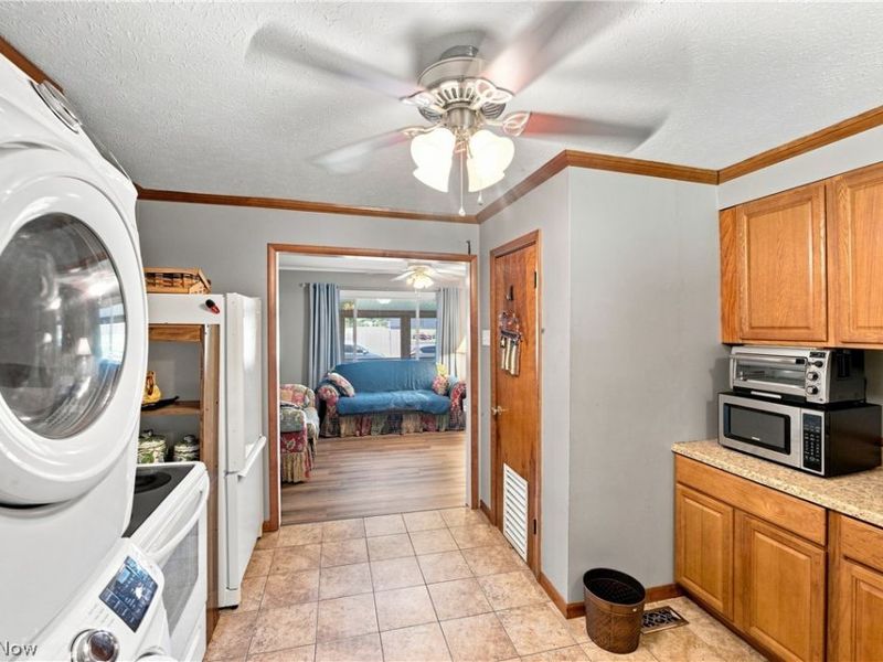 933 Ray Avenue NE, New Philadelphia, OH 44663 Photo 16