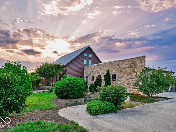 9458 N Kitchen Road, Mooresville, IN 46158