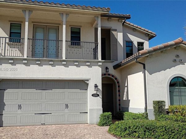 1280 SW 113th Way, Pembroke Pines, FL 33025