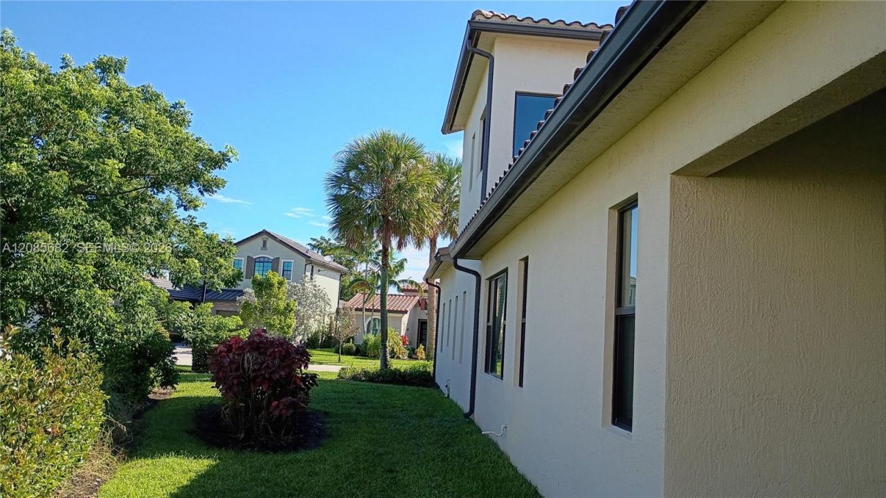 1280 SW 113th Way, Pembroke Pines, FL 33025 Photo