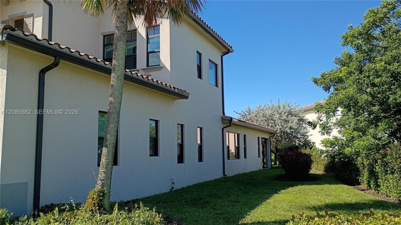 1280 SW 113th Way, Pembroke Pines, FL 33025 Photo