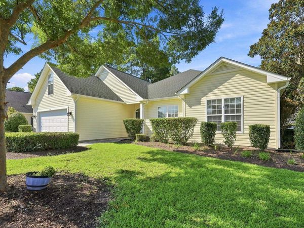 168 Woodlyn Ave., Little River, SC 29566