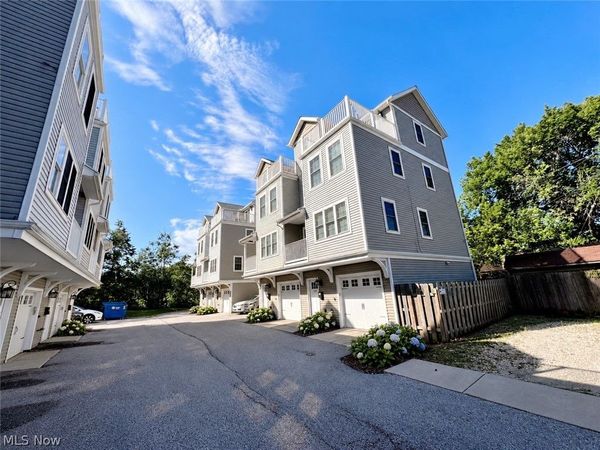 1143 Auburn Avenue, Cleveland, OH 44113