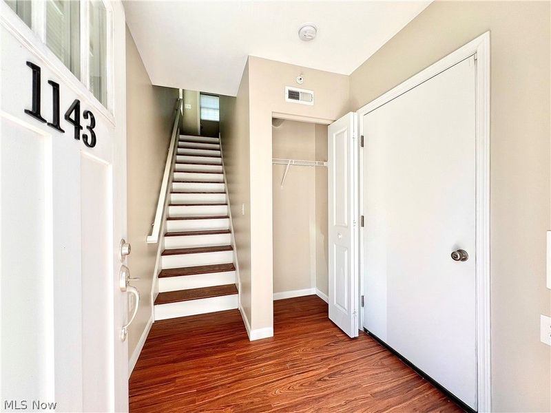 1143 Auburn Avenue, Cleveland, OH 44113 Photo 12