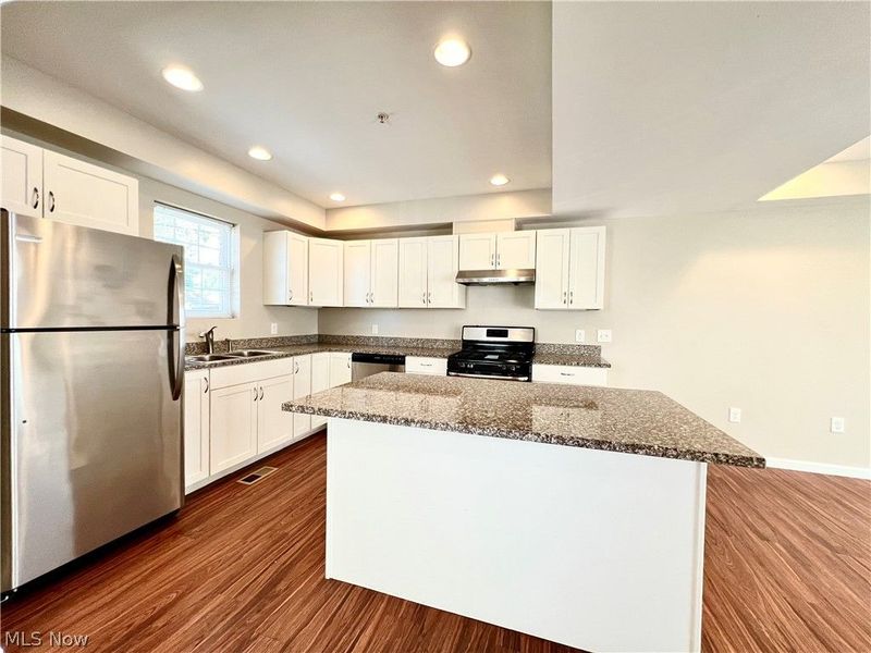 1143 Auburn Avenue, Cleveland, OH 44113 Photo 15