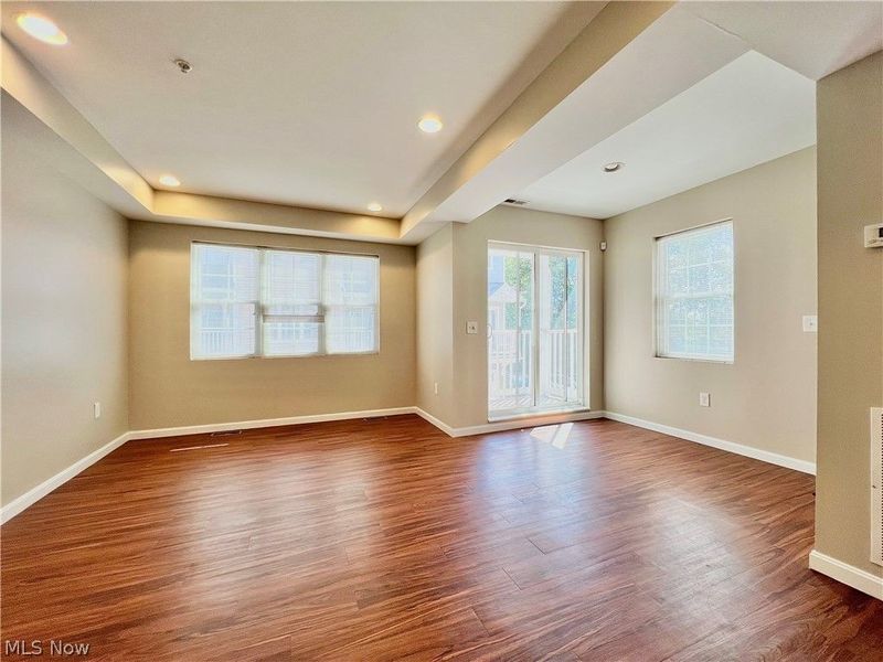 1143 Auburn Avenue, Cleveland, OH 44113 Photo 29