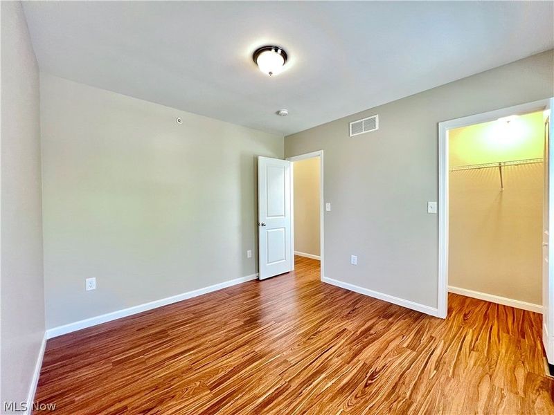 1143 Auburn Avenue, Cleveland, OH 44113 Photo 39