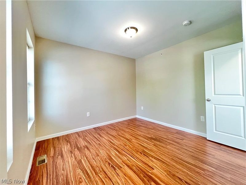 1143 Auburn Avenue, Cleveland, OH 44113 Photo 41