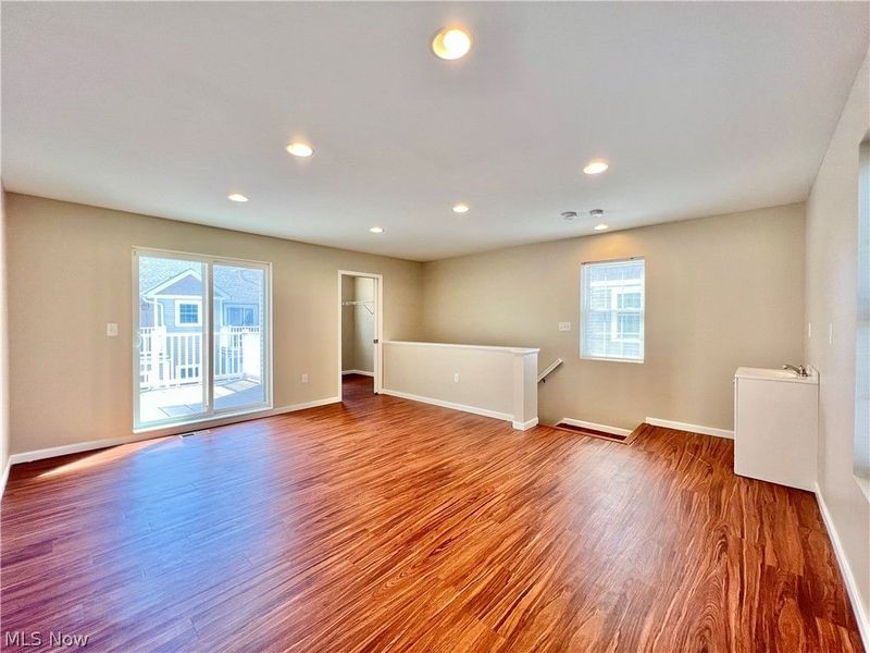 1143 Auburn Avenue, Cleveland, OH 44113 Photo 44